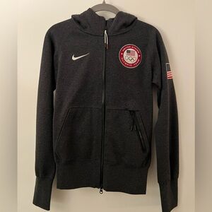 *Rare* NWOT Nike Olympics USA Team Embroidered Hoodie